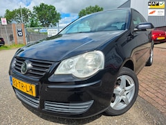 Volkswagen Polo - 1.4-16V Optive