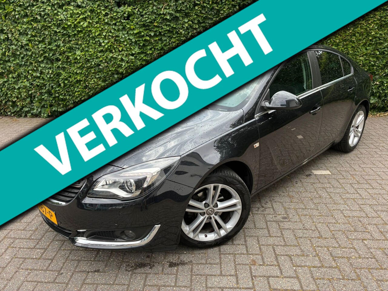 Opel Insignia - 1.6 Turbo I Navigatie I Leer - AutoWereld.nl