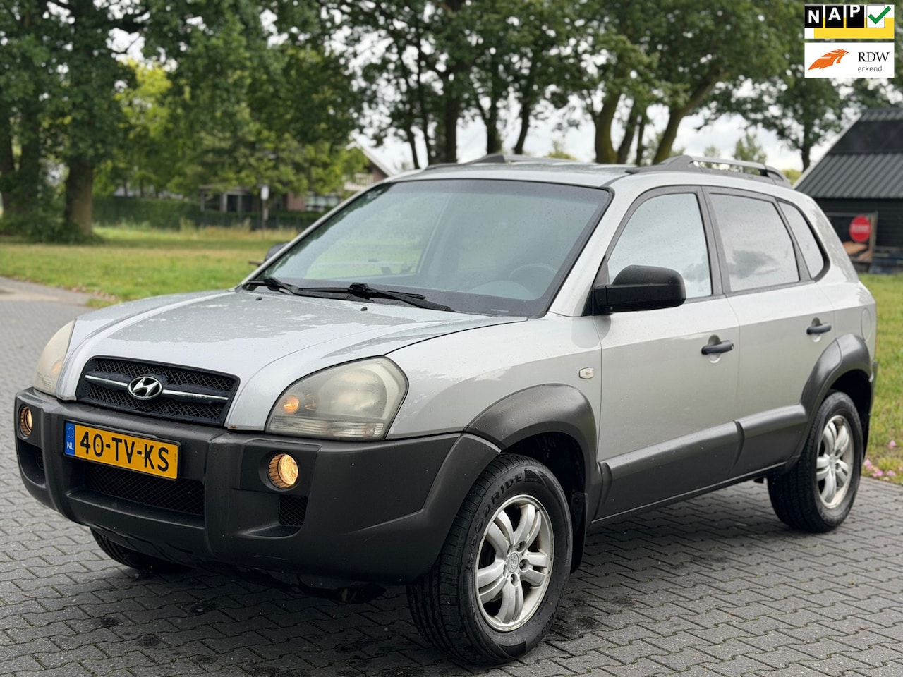 Hyundai Tucson - 2.0i Active | Nap | Airco | Elekramen - AutoWereld.nl