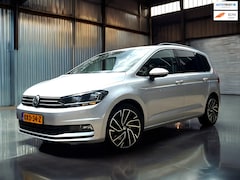 Volkswagen Touran - 1.5 TSI Comfortline Business 7p Clima_ACC_Nieuw velgen en banden