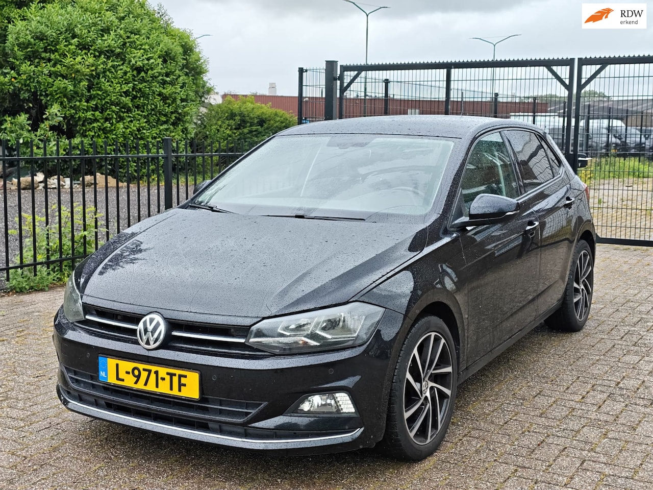 Volkswagen Polo - 1.0 TSI Highline AUT Stoelverwarming Carplay - AutoWereld.nl