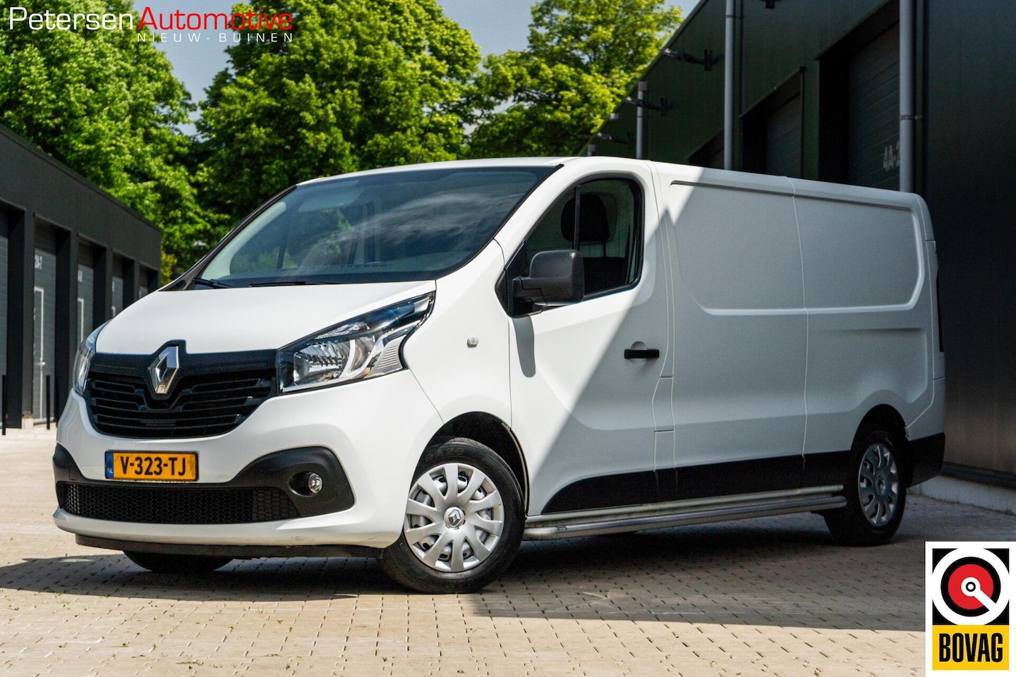 Renault Trafic - bestel 1.6 dCi L2H1 Euro6 *Airco* Navi* Cruise* - AutoWereld.nl