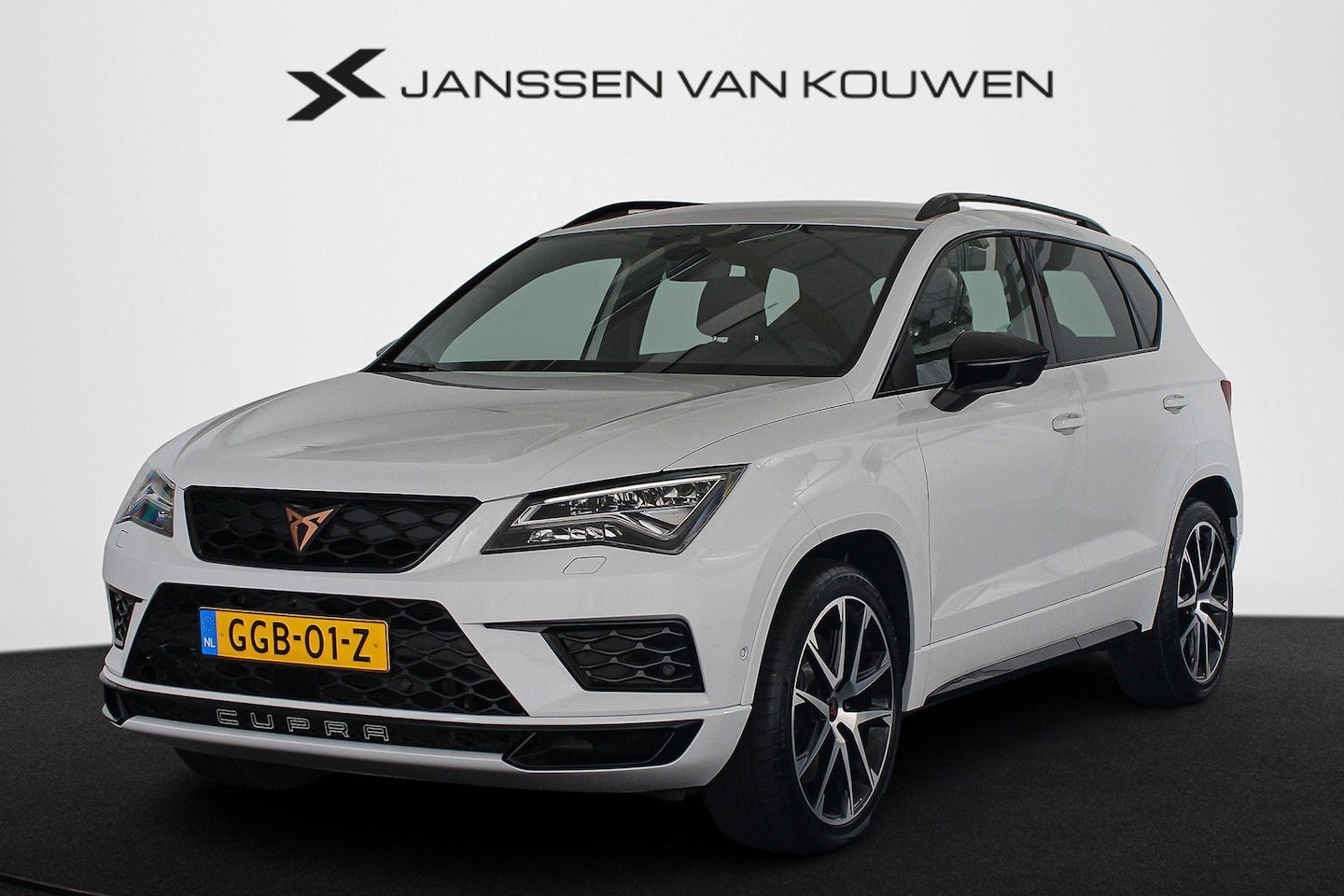 CUPRA Ateca - 2.0 TSI 4DRIVE 300PK Automaat Stoelverwarming Keyless Camera LED 19" - AutoWereld.nl