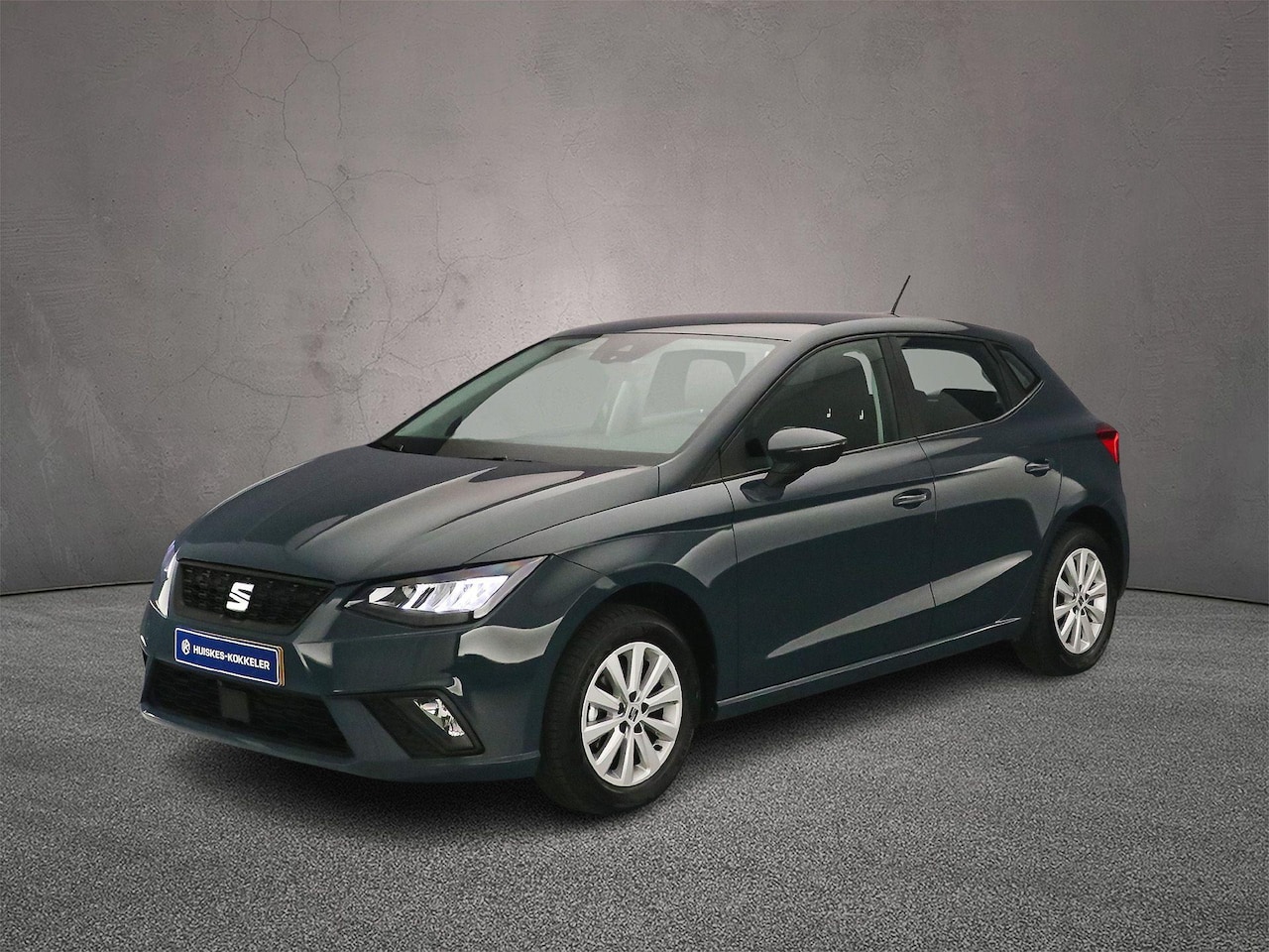 SEAT Ibiza - Style Plus 1.0 TSI 95pk Cruise control, Airco, Parkeersensor achter, DAB, Radio, App conne - AutoWereld.nl