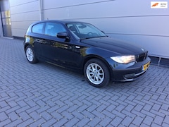 BMW 1-serie - 118i Business Line