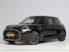 MINI Electric - Cooper SE Favoured M 54.2 kWh | panoramadak | head-up | jcw seats | achteruitrijcamera | k