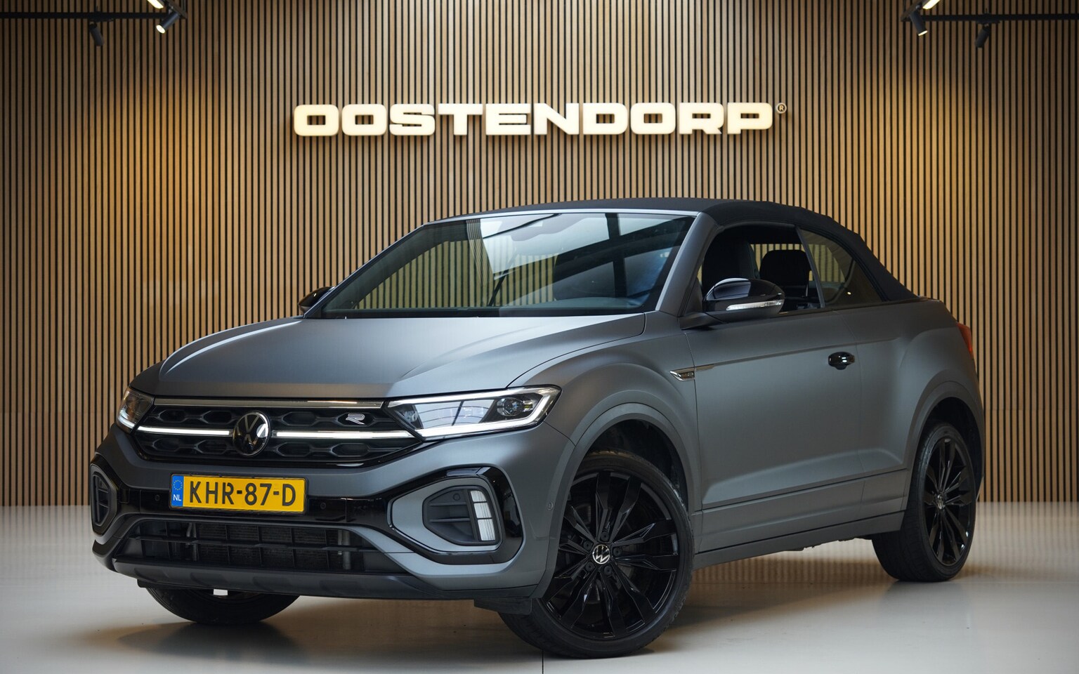 Volkswagen T-Roc Cabrio - 1.5TSI/150pk R-Line Edition Grey|2023|Leder|Navi|Matrix-LED|Trekhaak|414/999|Virtual Cockp - AutoWereld.nl