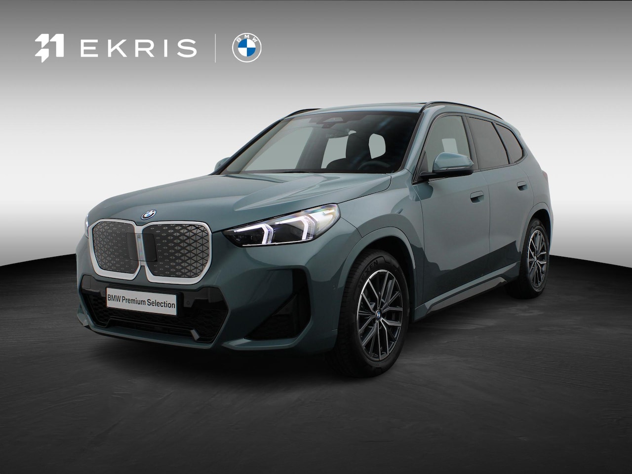 BMW iX1 - eDrive20 M Sport Edition | Premium Pack | Travel Pack | Stuurwielrand Verwarmd | Trekhaak - AutoWereld.nl