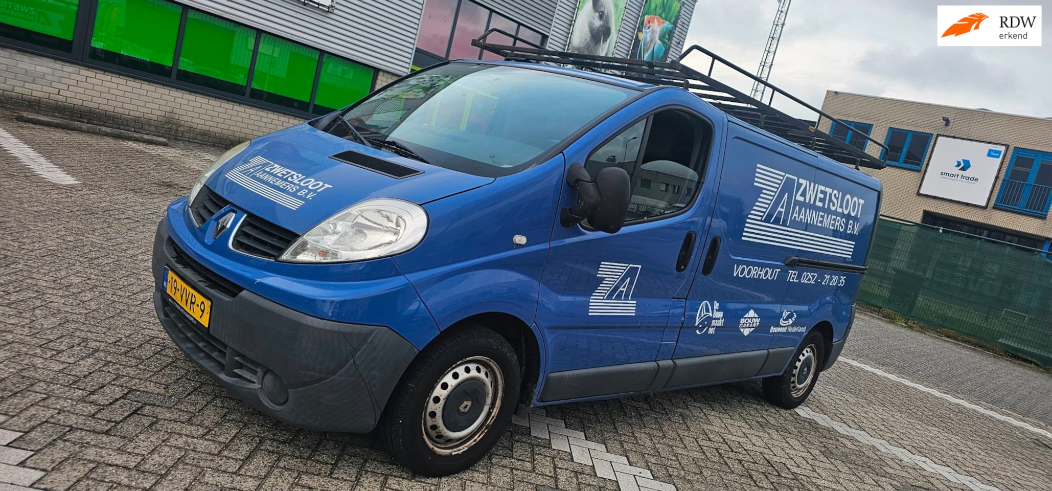 Renault Trafic - 2.0 dCi T29 L2H1 Générique DC 2.0 dCi T29 L2H1 Générique DC - AutoWereld.nl