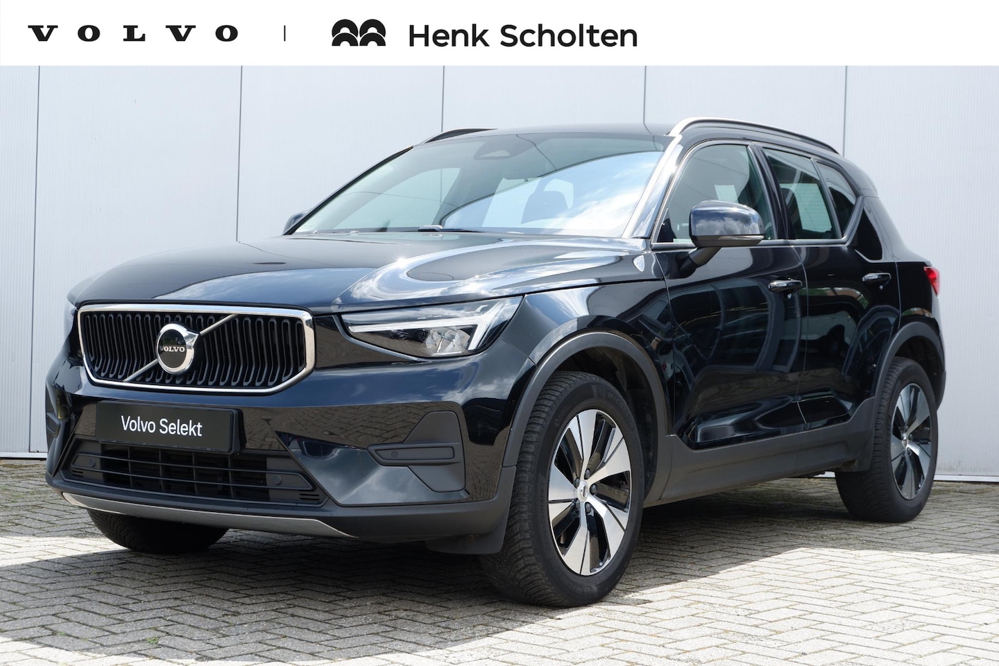 Volvo XC40 - B3 AUT7 163PK Essential | Trekhaak semi elektrisch wegklapbaar | Cruise Control | 18" Lich - AutoWereld.nl