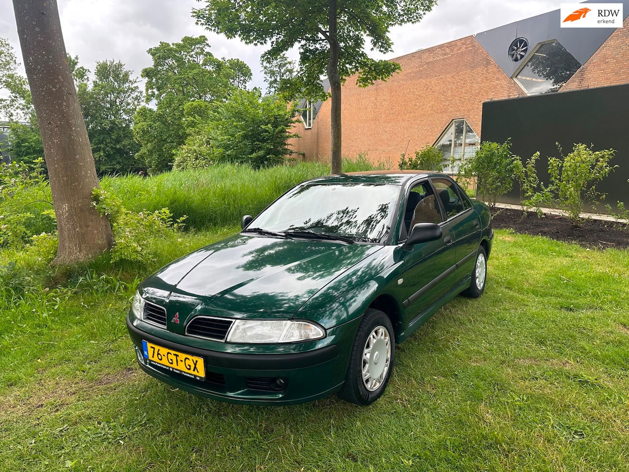 Mitsubishi Carisma - 1.6 Avance Airco Elek. Ramen 46DKM NAP!!! 1E EIGENAAR APK 03-2027 - AutoWereld.nl