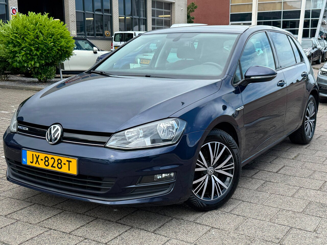 Volkswagen Golf - 1.0 TSI Connected Series 1.0 TSI Connected Series - AutoWereld.nl