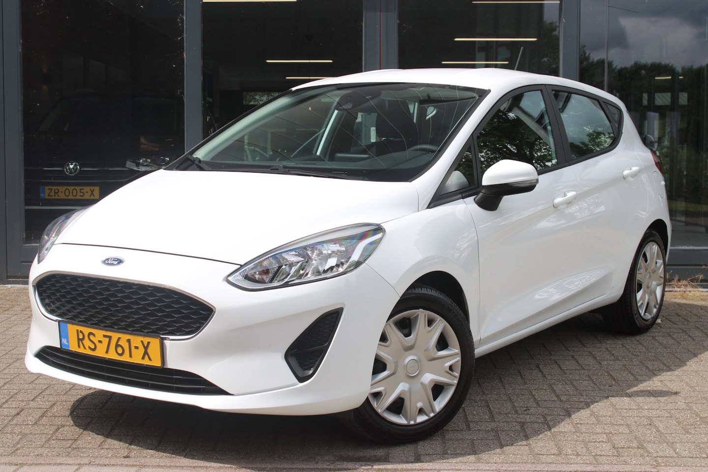 Ford Fiesta - 1.1 Trend | Cruise-control | Lane-assist | Parkeersensoren | Airco | Carplay | - AutoWereld.nl