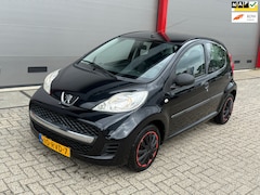 Peugeot 107 - 1.0-12V XR