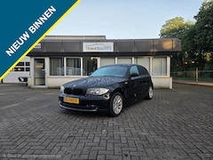 BMW 1-serie - 116i Business Line Let op motorschade