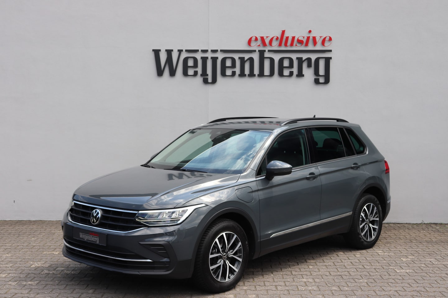 Volkswagen Tiguan - 1.4 TSI eHybrid PHEV Trekhaak ACC Navi - AutoWereld.nl