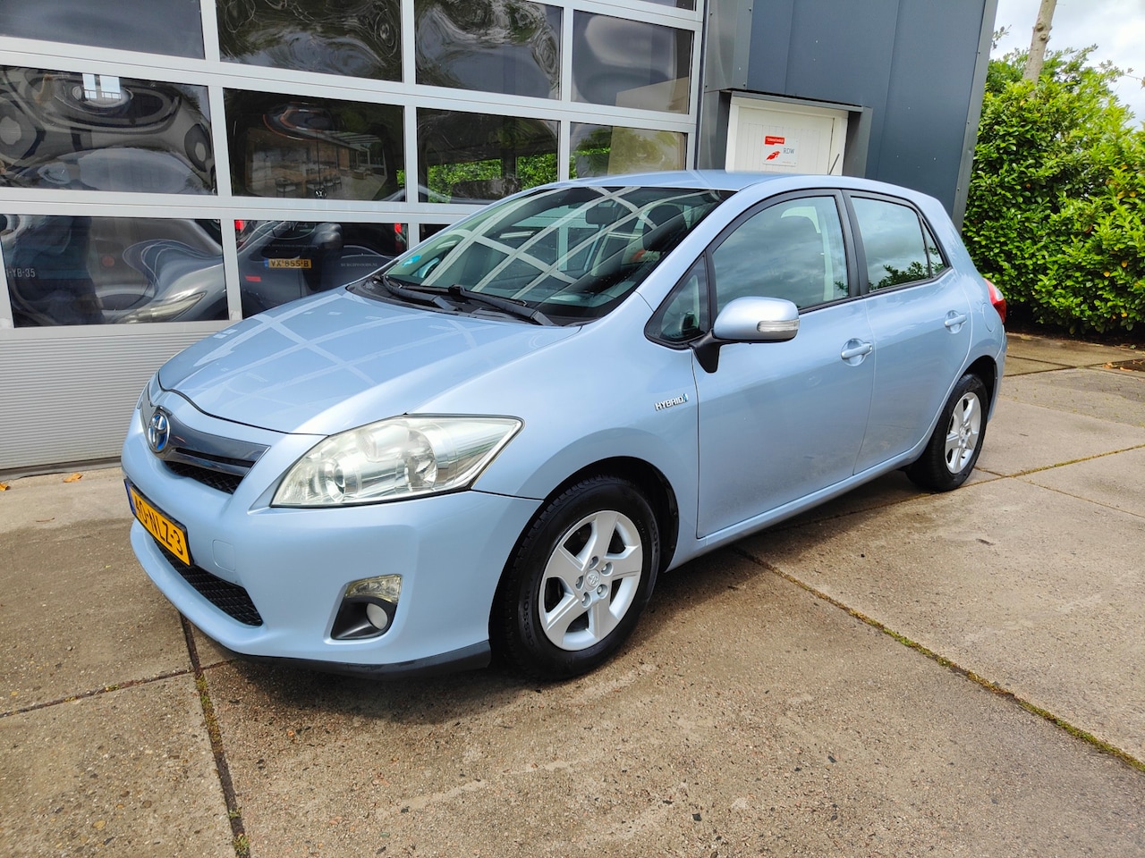 Toyota Auris - 1.8 Full Hybrid Aspiration Nieuw accu pakket - AutoWereld.nl
