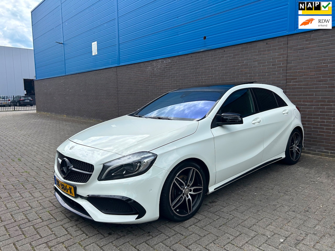 Mercedes-Benz A-klasse - 200 Ambition AMG-Line | CarPlay | Panoramadak | Stoelverwarming | Kleppensysteem | Sportst - AutoWereld.nl