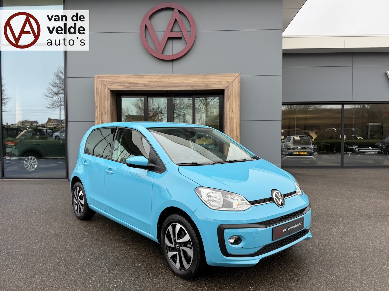 Volkswagen Up! - 1.0 Active 5-deurs | Stoelverwarming | Lichtmetalen velgen | Extra getint glas | Bluetooth - AutoWereld.nl