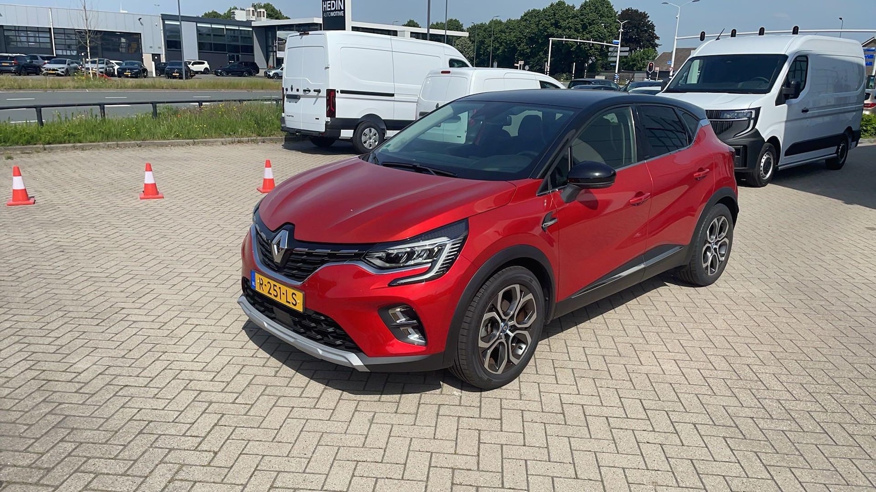 Renault Captur - 1.6 E-Tech Plug-in Hybrid 160 Business - AutoWereld.nl