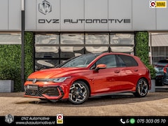 Volkswagen Golf - 1.5 eTSI 150PK DSG R-Line Edition | Black Pack | Head-Up | Camera | BTW