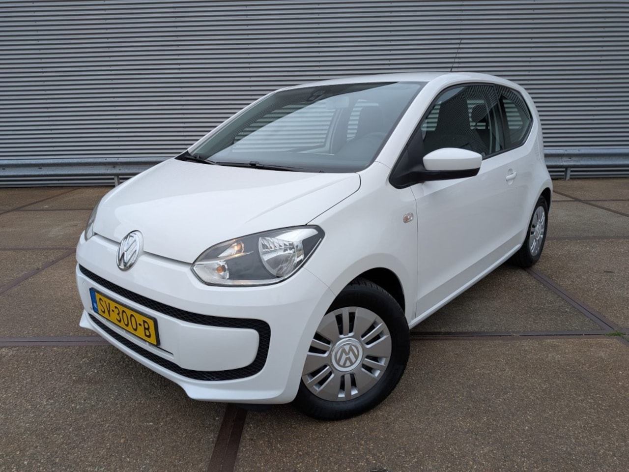Volkswagen Up! - 1.0 take up! BlueMotion PDC - AutoWereld.nl
