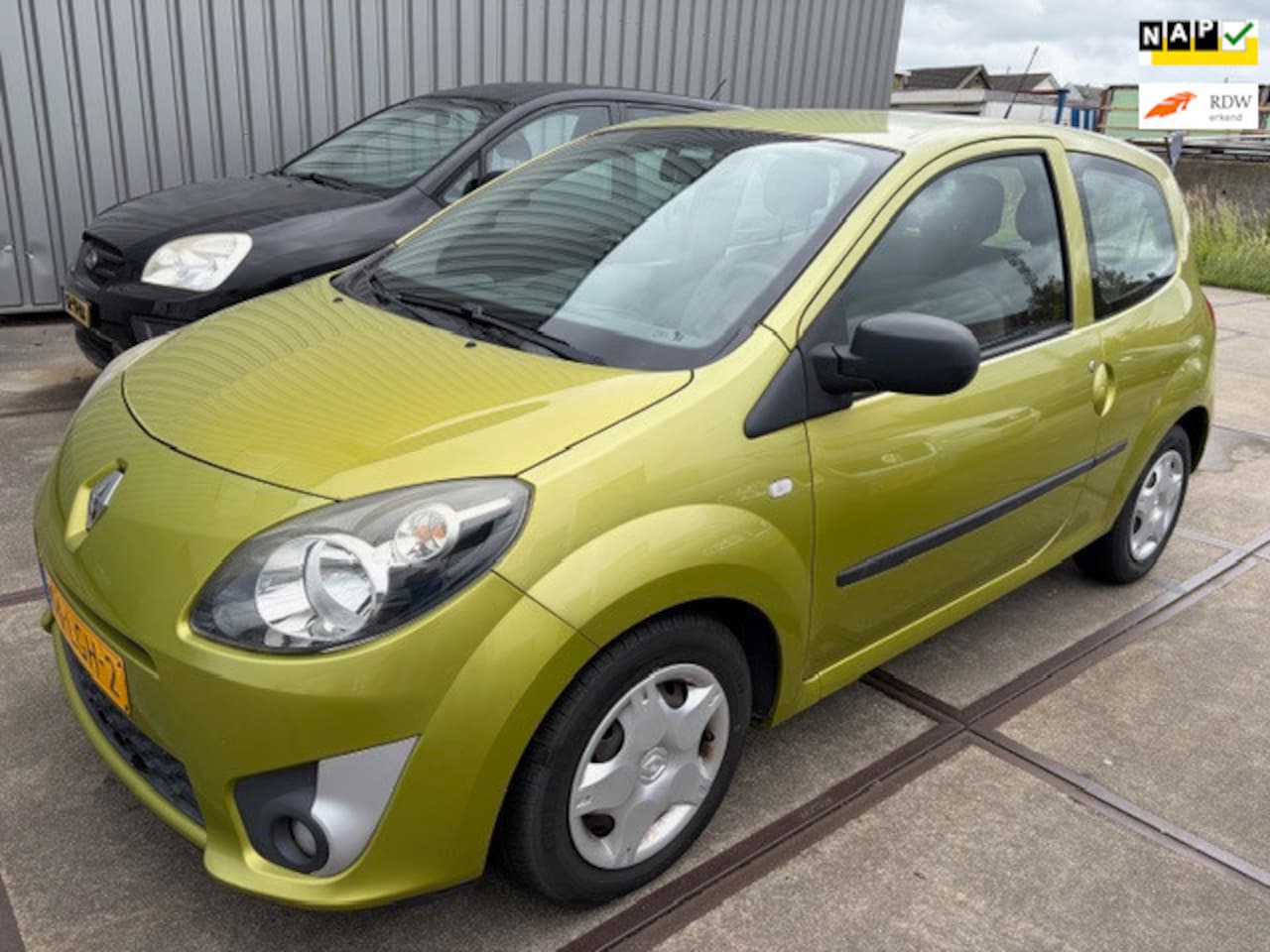 Renault Twingo - 1.2-16V Authentique 68045 km nap !!!!! - AutoWereld.nl