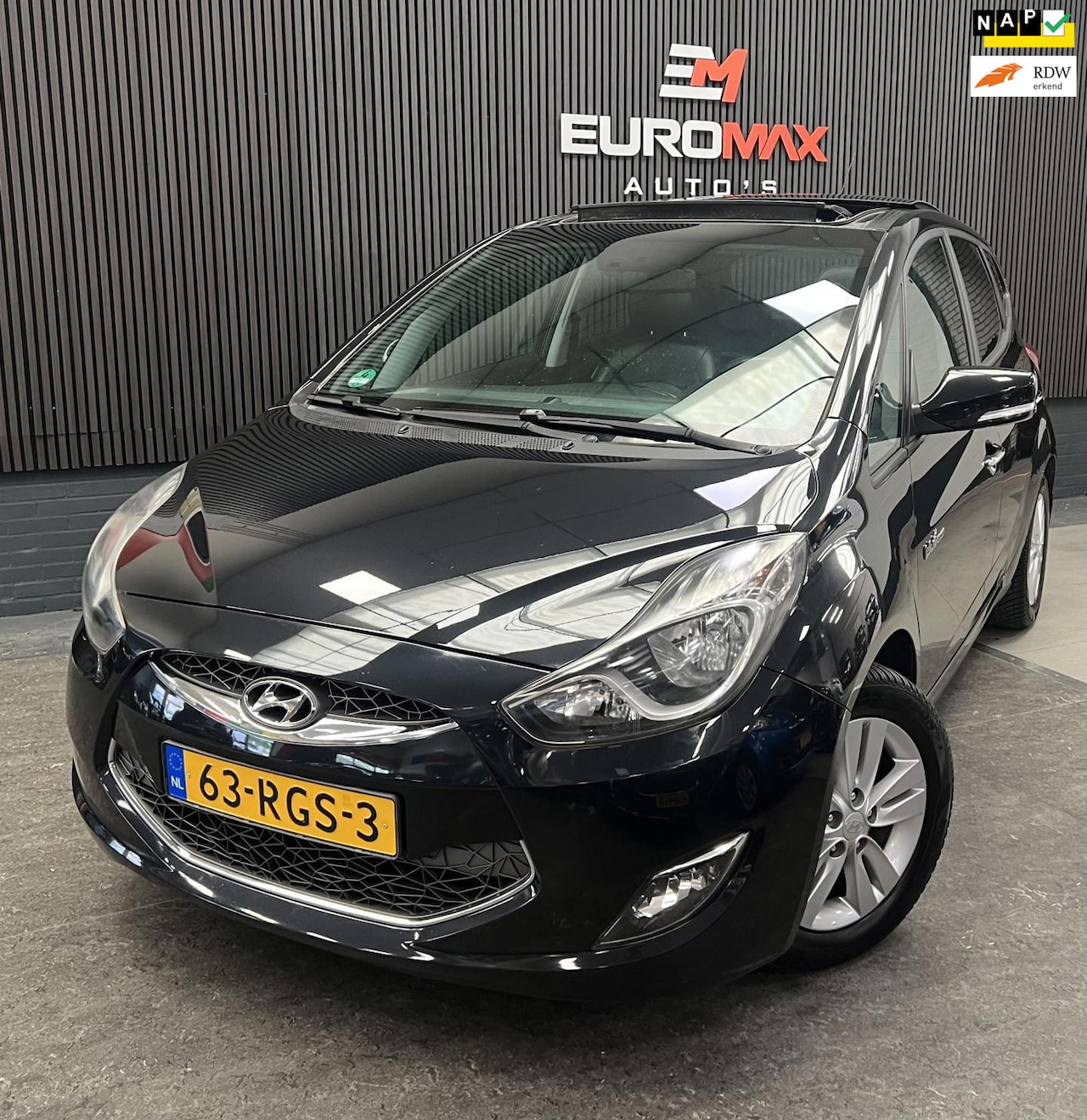 Hyundai ix20 - 1.6i i-Catcher 1e Eigenaar – Schuifdak – NAP - AutoWereld.nl