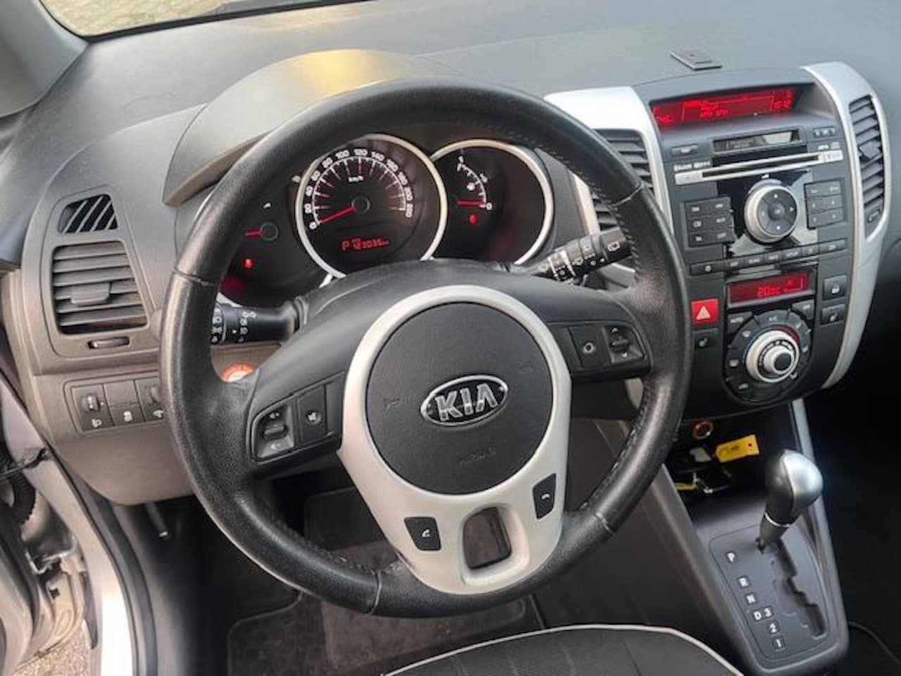 Kia Venga - 1.6 CVVT automaat 1 jaar Bovag garantie, rijklaar Kia Venga 1.6 CVVT Plus Pack