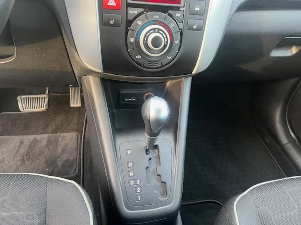 Kia Venga - 1.6 CVVT automaat 1 jaar Bovag garantie, rijklaar Kia Venga 1.6 CVVT Plus Pack