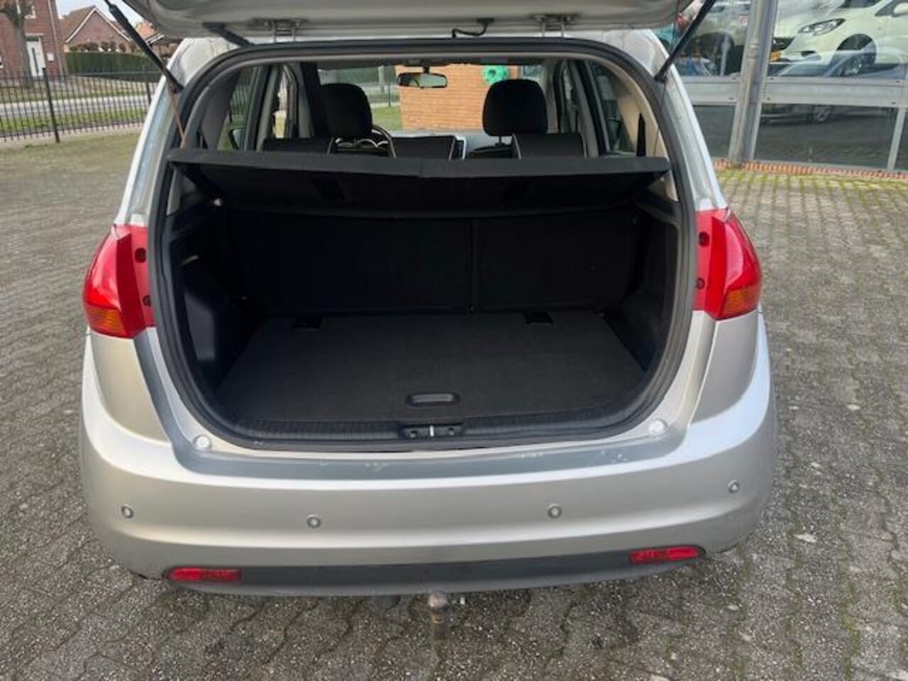Kia Venga - 1.6 CVVT automaat 1 jaar Bovag garantie, rijklaar Kia Venga 1.6 CVVT Plus Pack