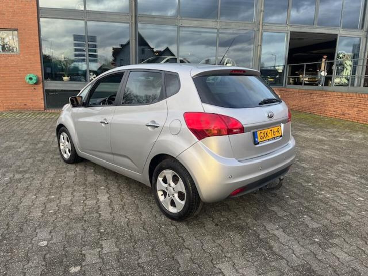 Kia Venga - 1.6 CVVT automaat 1 jaar Bovag garantie, rijklaar Kia Venga 1.6 CVVT Plus Pack