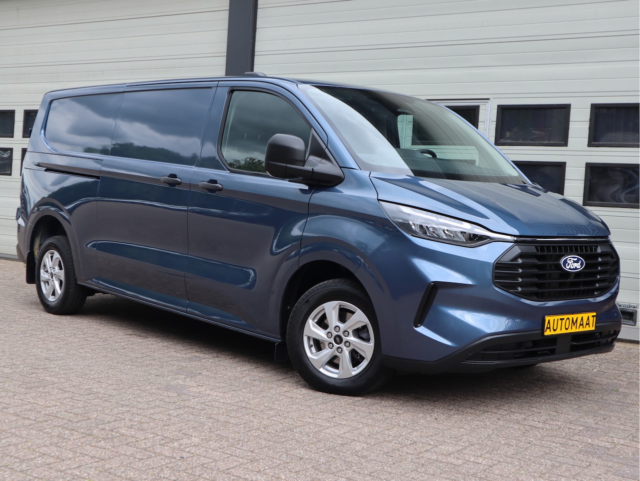 Ford Transit Custom - 2.0 TDCI 170pk Euro 6 Automaat AWD - L2 Lang - Apple Carplay - Cruise - AutoWereld.nl