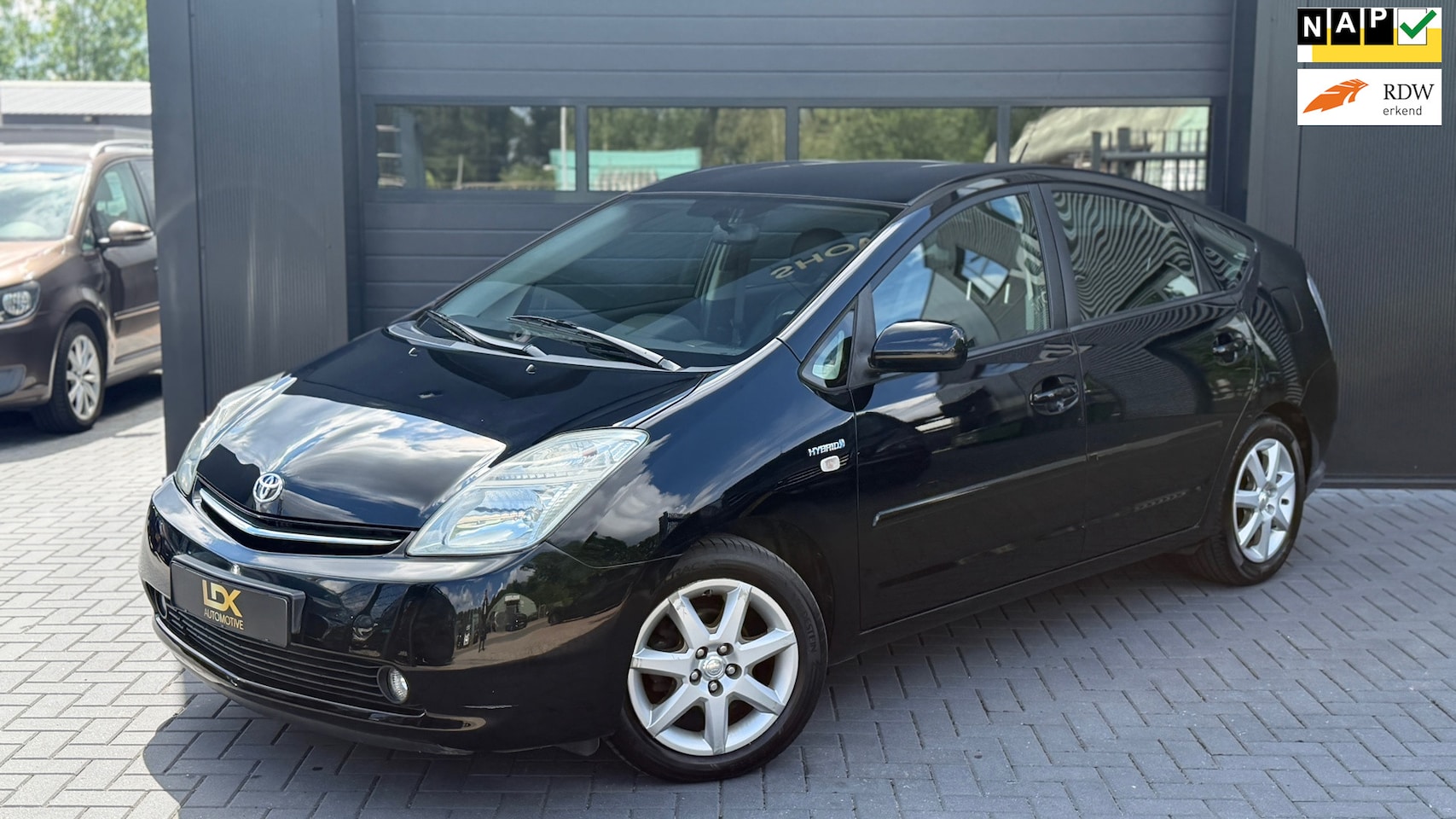 Toyota Prius - 1.5 VVT-i Tech Edition 1E Eigenaar|Camera|NAP - AutoWereld.nl
