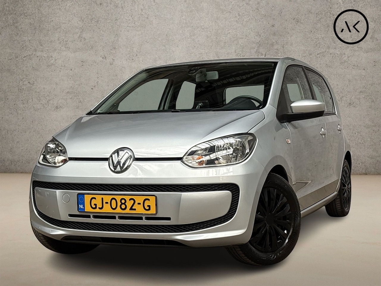 Volkswagen Up! - 1.0 move up! (NAVIGATIE, 5 DEURS, AIRCO, SPORTSTOELEN, ELEK RAMEN, NIEUWE APK, NIEUWSTAAT) - AutoWereld.nl