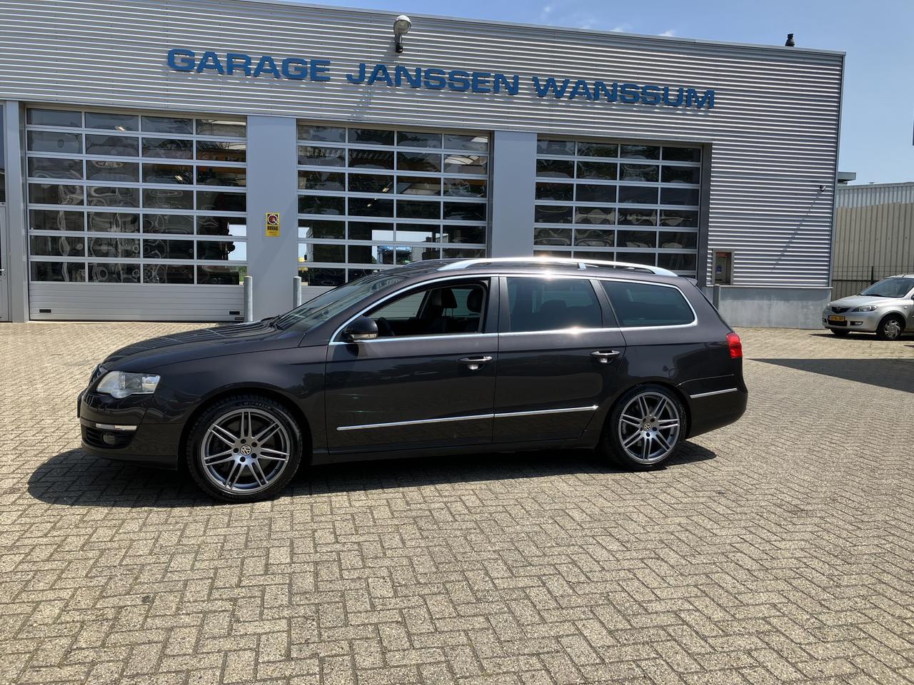 Volkswagen Passat Variant - 3.2 V6 HIGHLINE BUSINESS TREKHAAK LEER - AutoWereld.nl