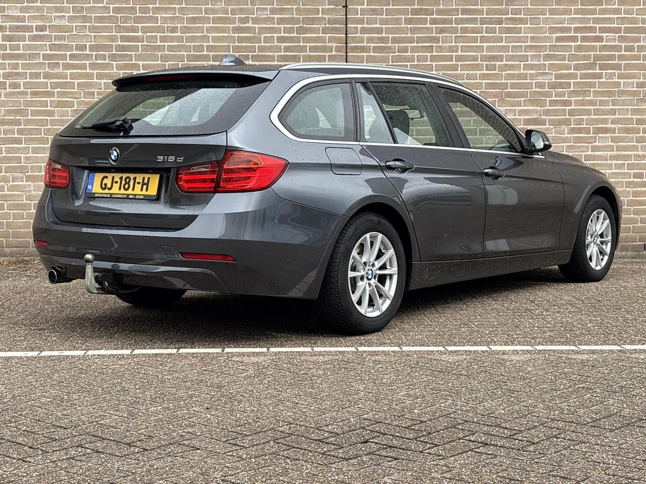 BMW 3-serie Touring - 316d Executive | Climate | Cruise | Navi | PDC | APK 04-2027 | - AutoWereld.nl