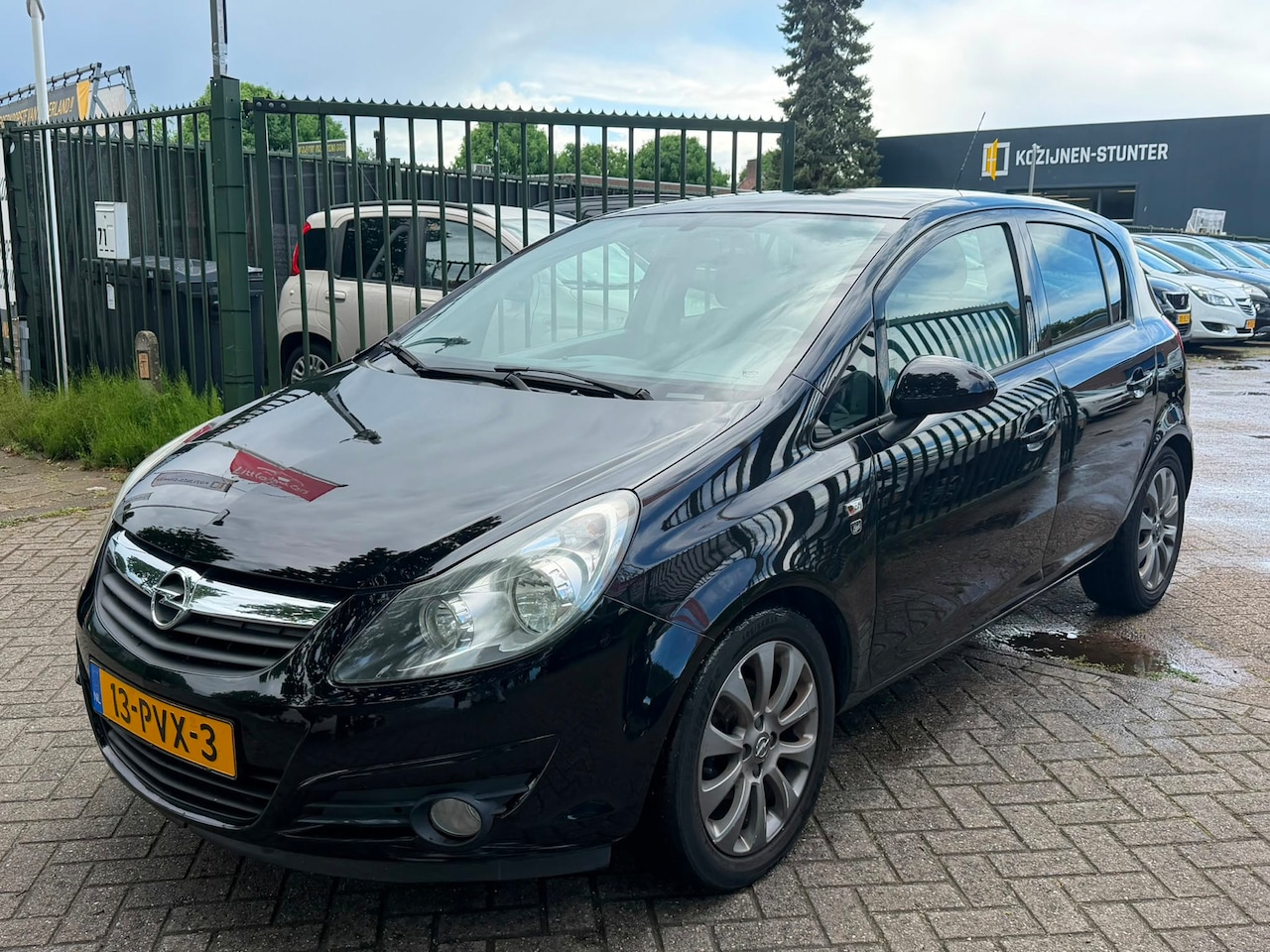 Opel Corsa - 1.4-16V '111' Edition Cruis control airco elektrische ramen cv op afs - AutoWereld.nl