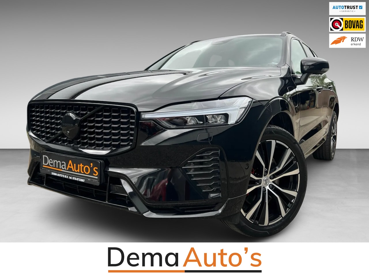 Volvo XC60 - 2.0 T8 AWD R-DESIGN BLACK-LINE BJ2023 455PK SOH-TEST PANO/LEDER/H&K/H-UP/360CAM - AutoWereld.nl