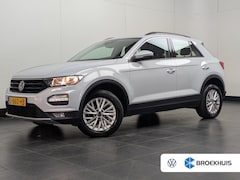 Volkswagen T-Roc - 1.5 TSI 150 pk Style 7-DSG | Airco | Parkeersensoren | Navigatie |