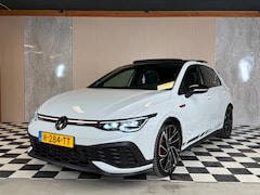 Volkswagen Golf - 2.0 TSI GTI Clubsport Pano Nurburgring IQ Lights Sfeer Stoelvw Stuurvw