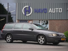 Volvo V70 - 2.4 D5 Geartronic Comfort Line, TREKHAAK, NAP, CLIMATE CONTROL