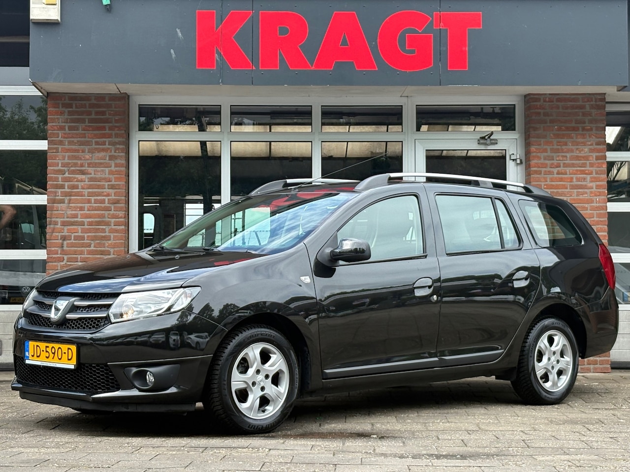 Dacia Logan MCV - Prestige 0.9 TCe 90 pk - Navigatie - Trekhaak - Airco - AutoWereld.nl