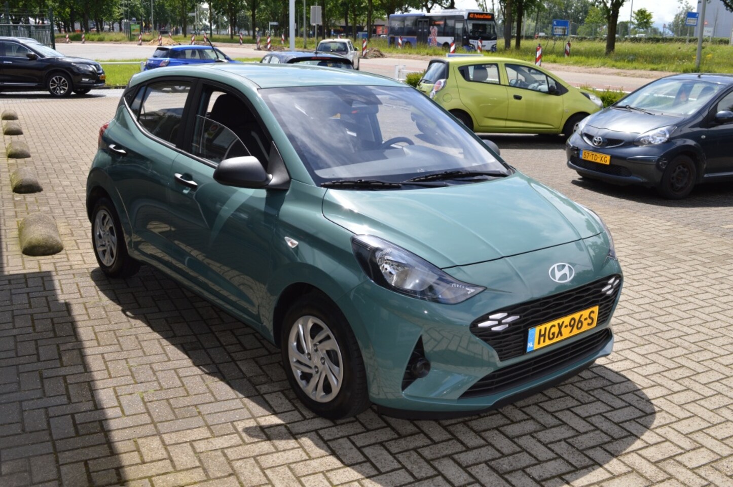Hyundai i10 - 1.0 Comfort Navi Cruise Camera PDC NL-auto