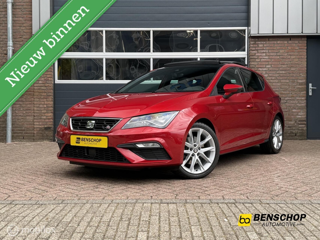 SEAT Leon - 1.8 TSI FR DSG Aerodynamica Panodak Navi Seat Sound Carplay Camera Alcantara - AutoWereld.nl