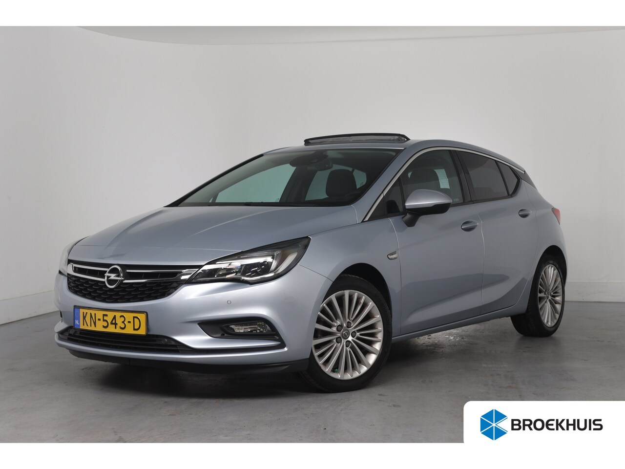 Opel Astra - 1.4 Innovation | Open Dak | Leder | Winterpakket | Trekhaak | Navi | AGR | Clima | DAB | C - AutoWereld.nl