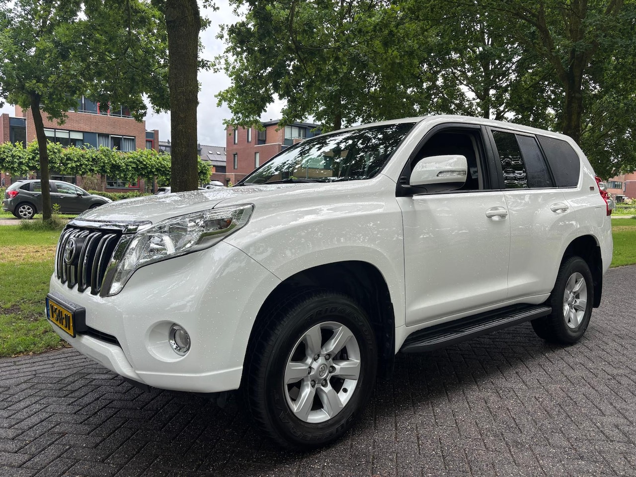 Toyota Land Cruiser Challenger - 2.8 D-4D-F Blind Van 2 sleutels, Dealeronderhouden, Garantie tot 28-05-2028 - AutoWereld.nl