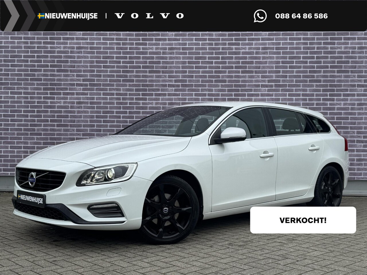 Volvo V60 - 2.0 D3 Nordic+ Sport | R-Design | Xenon | Trekhaak | Standkachel | Stoelverwarming | Volvo - AutoWereld.nl