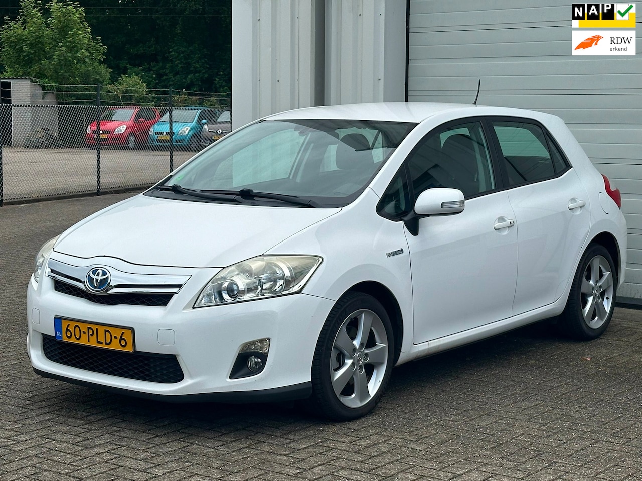 Toyota Auris - 1.8 Full Hybrid Executive 1.8 Full Hybrid Executive, Keyless, Climate, Navi, Camera, Leder, NAP! - AutoWereld.nl