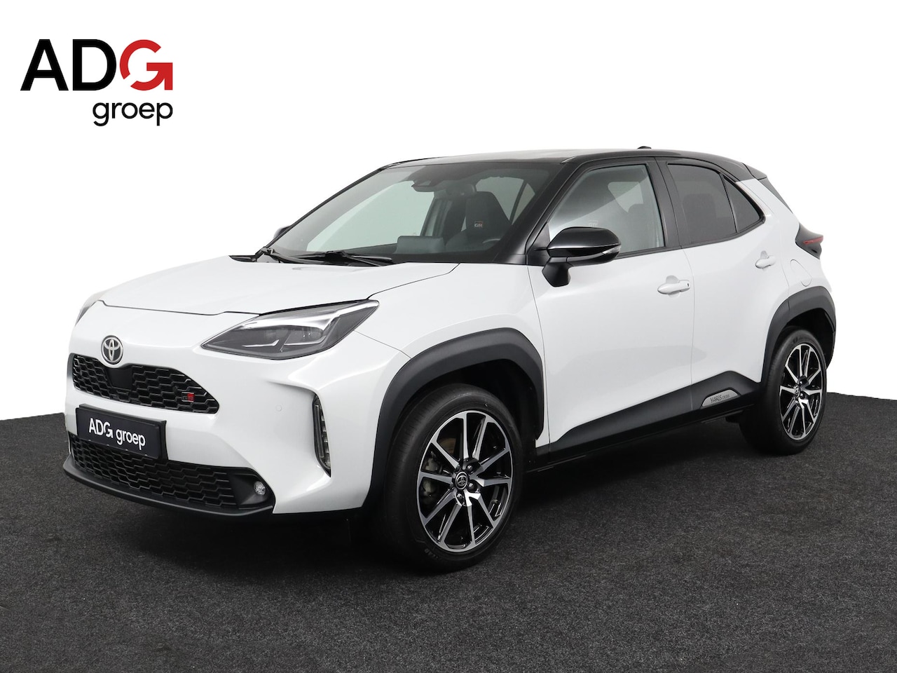Toyota Yaris Cross - 1.5 Hybrid GR Sport | Apple Carplay/Android Auto | head-up display| Achterklep, elektrisch - AutoWereld.nl